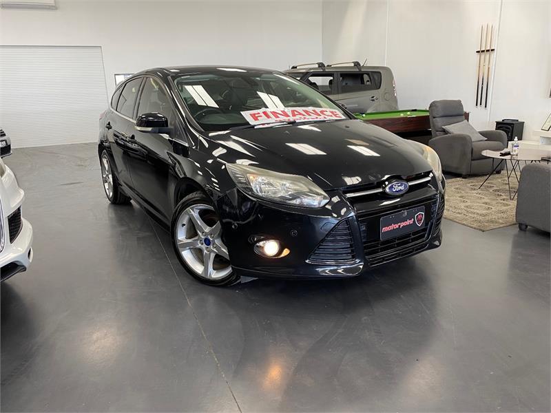 >2013 FORD FOCUS 5D HATCHBACK TITANIUM LW MK2