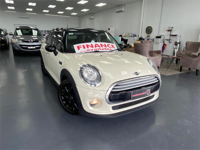 >2015 MINI COOPER 5D HATCHBACK D F55