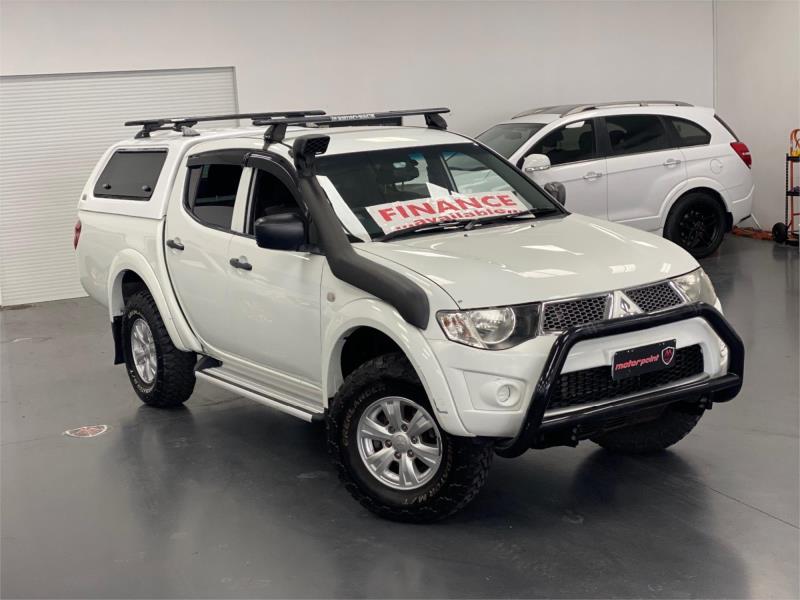 >2013 MITSUBISHI TRITON DOUBLE CAB UTILITY GL-R (4x4) MN MY13